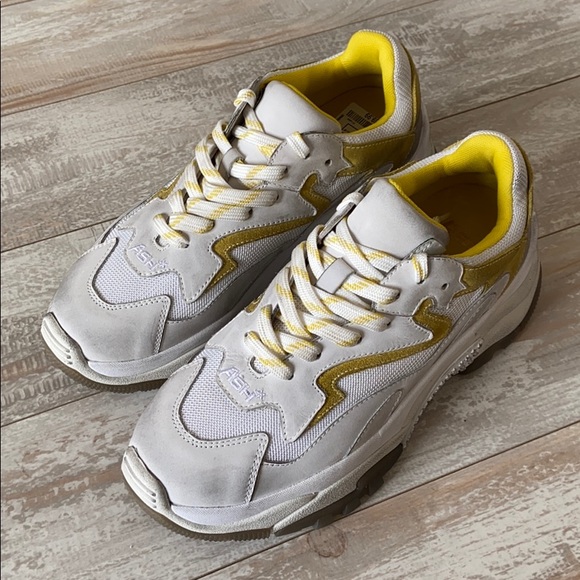 NWT Ash Addict Perforated Star-Patch Leather Shoes - Picture 8 of 13